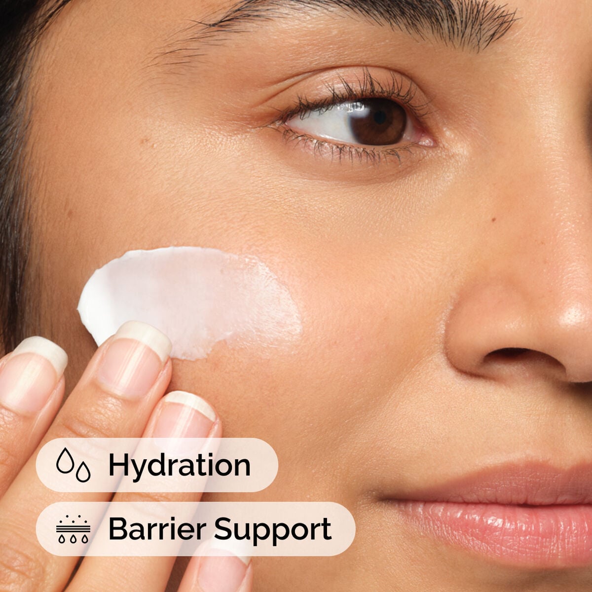 natural-moisturizing-factors-ha-q8 ord-natural-moisturizing-factors-ha-model-application-with-benefits.jpg