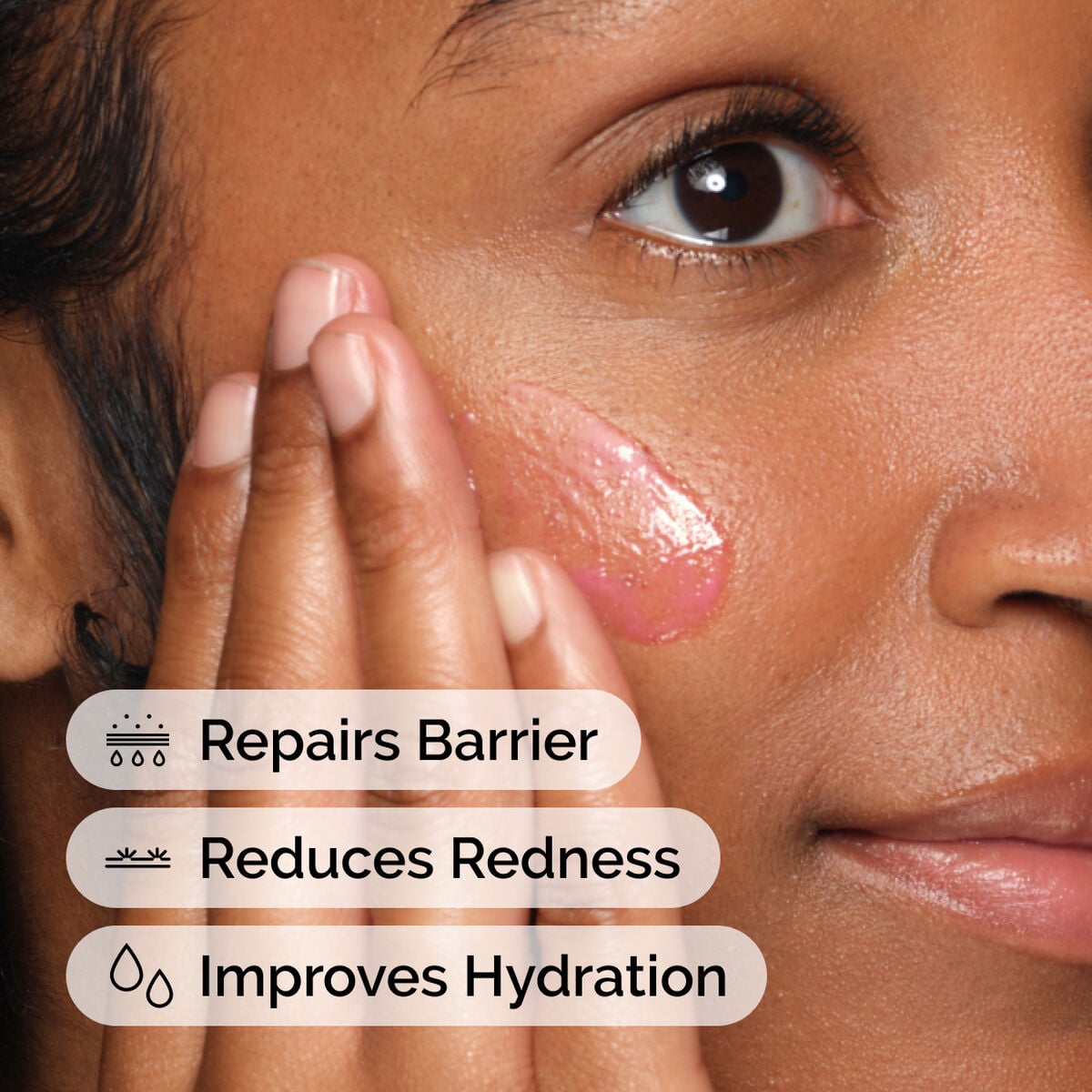 soothing-and-barrier-support-serum-y2 ord-soothing-barrier-support-serum-model-application-with-benefits.jpg